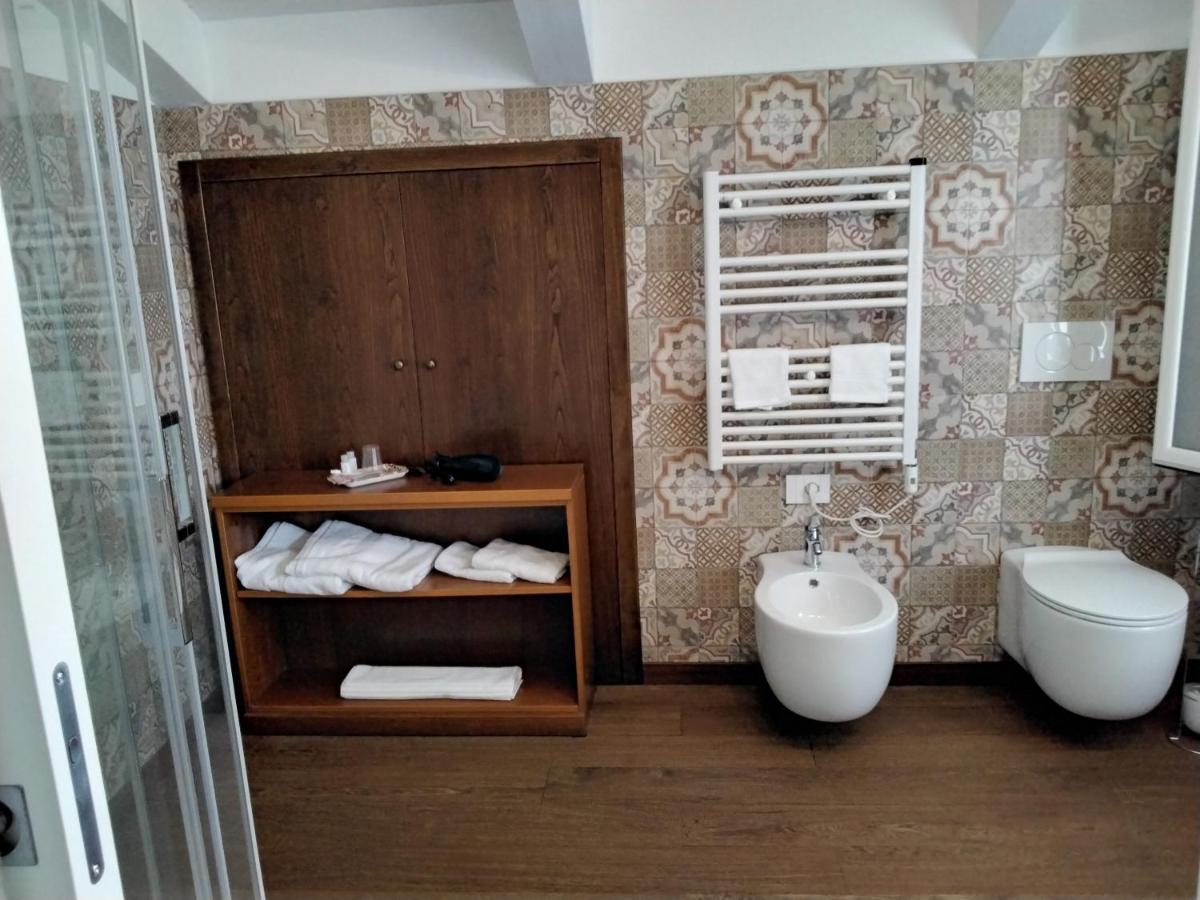 "Vento Di Levante Suite" Benvenuti In Collina 카사르자리구레 외부 사진